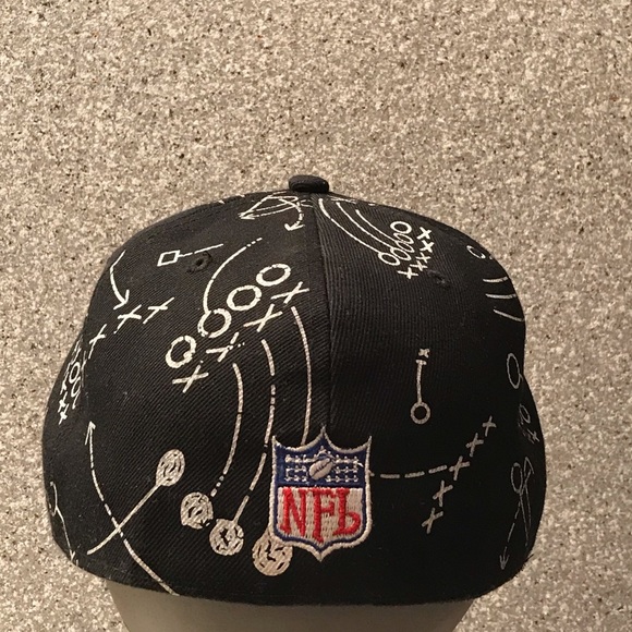 NFL Falcon Fitted Cap - Picture 7 of 8